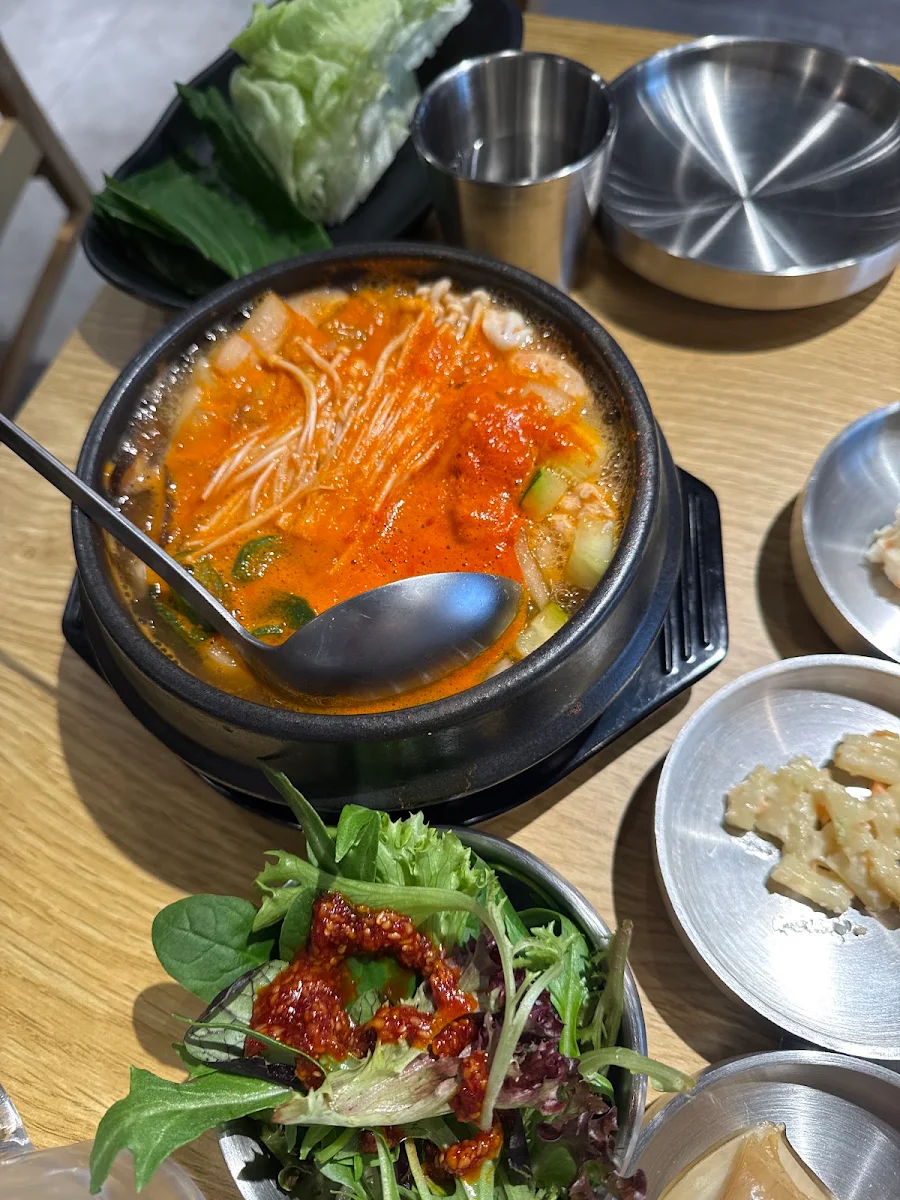 Highlights, Chingu Korean BBQ Springvale