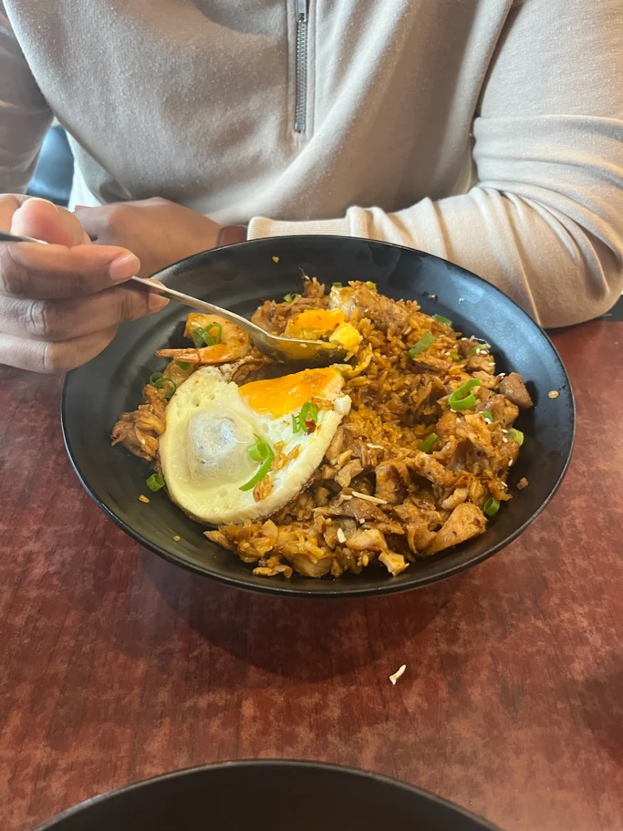 Egg Kottu, CHUM CHUMS