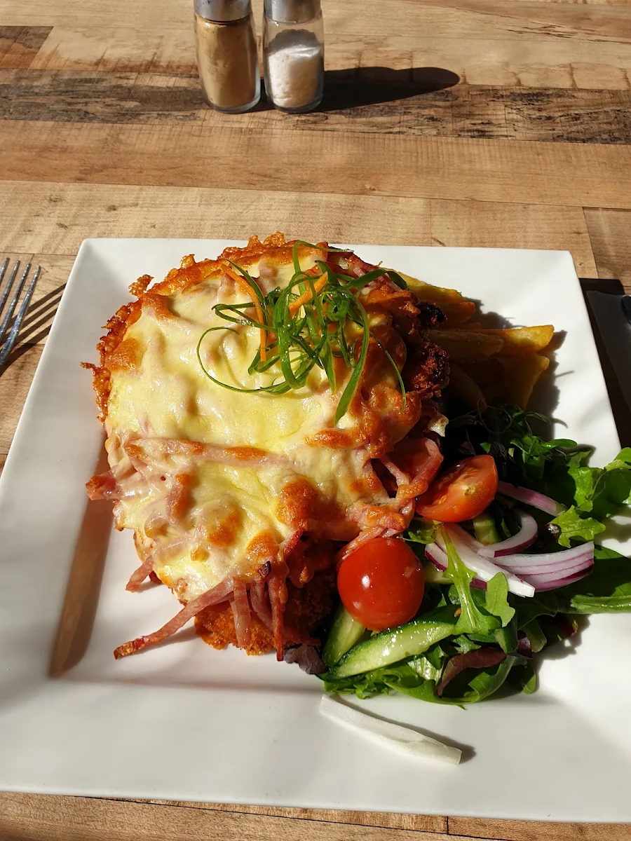 Highlights, Greenmount Hotel