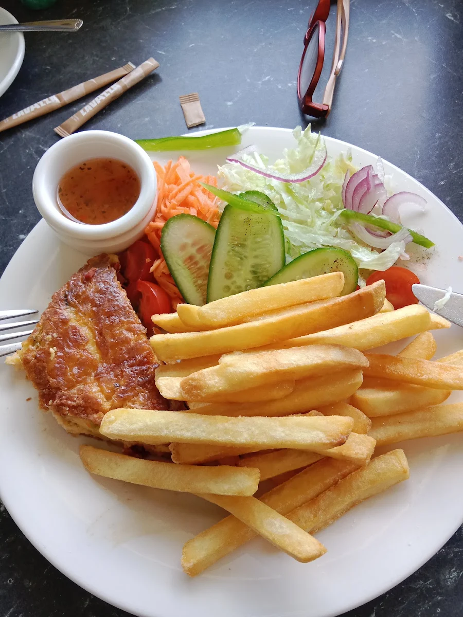 Highlights, Rose's Cafe