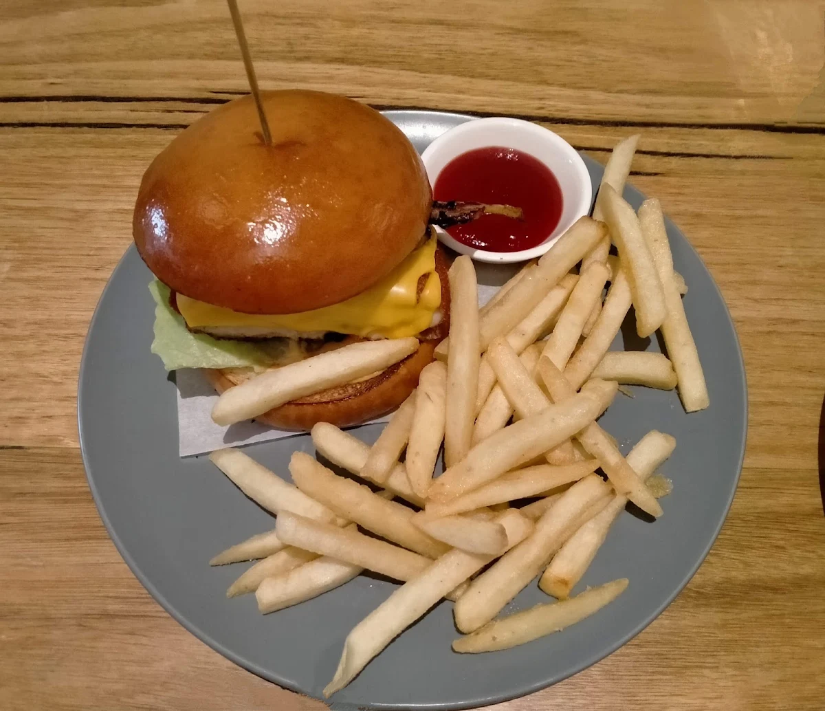 Beef Burger, Blue Dog Café.
