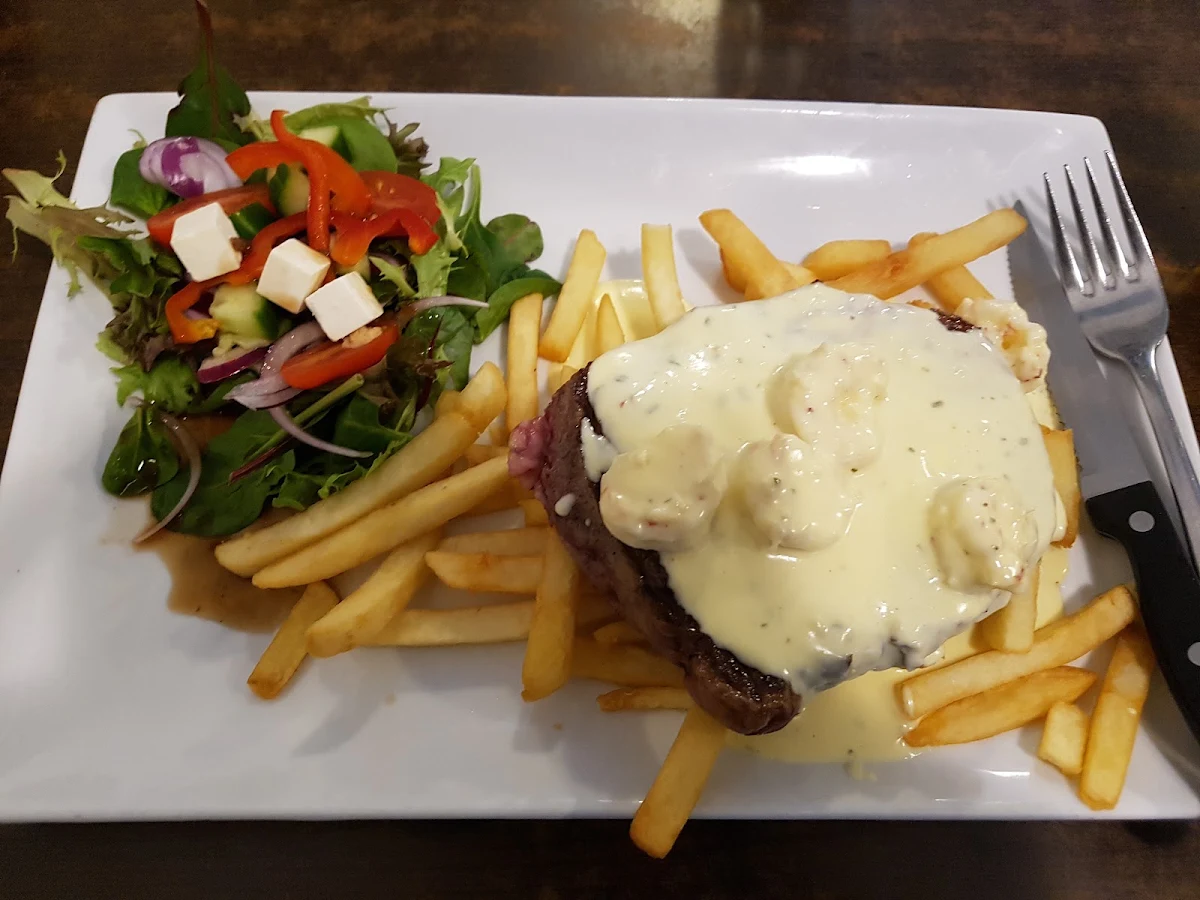 Highlights, Ocean Crest Cafe