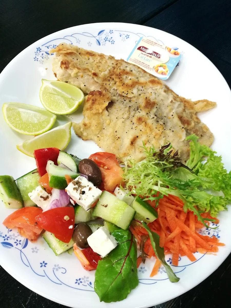 Grilled Fish & Greek Salad