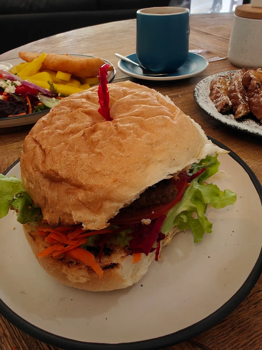 Hamburger, Floating Café