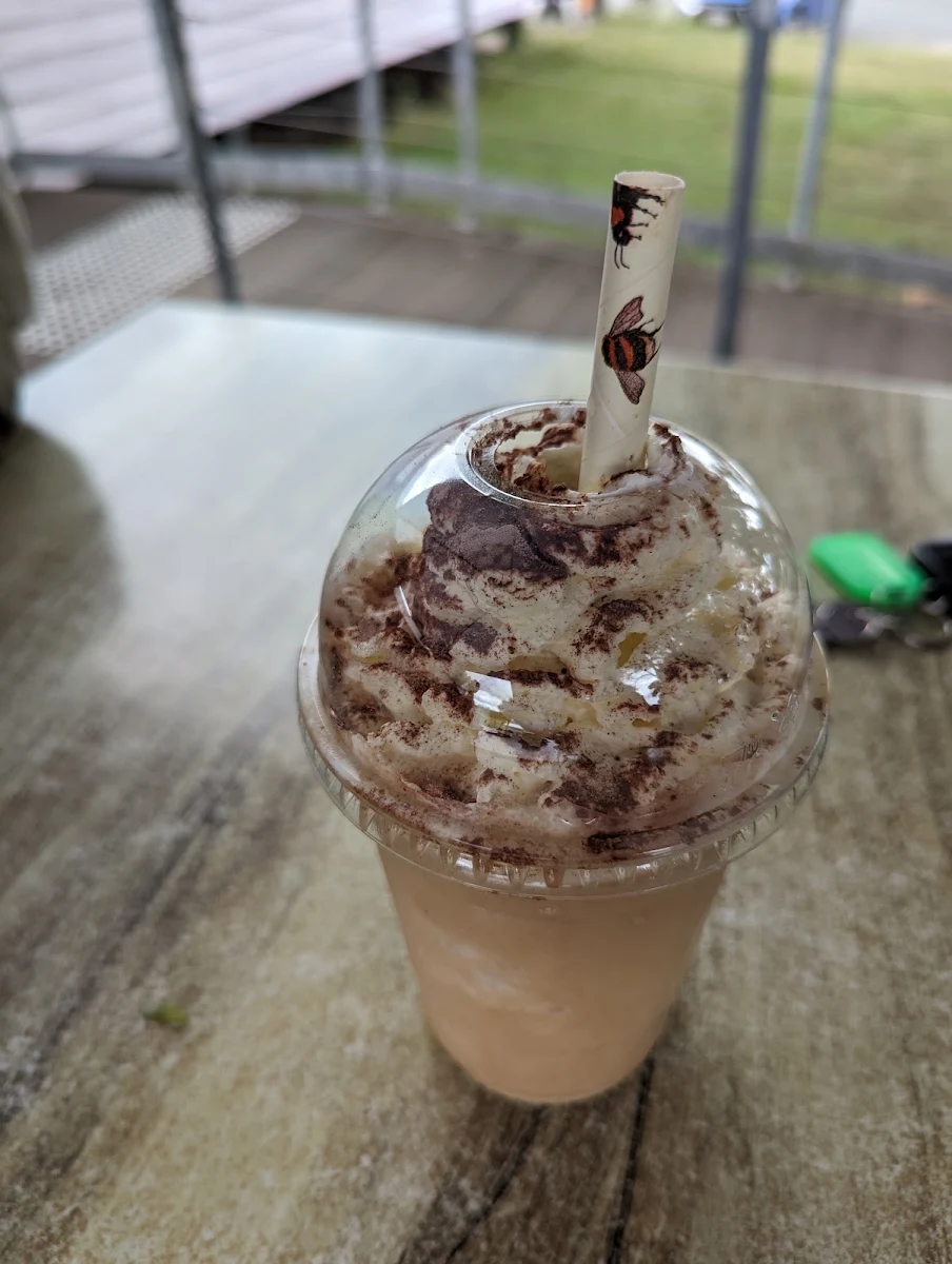 Iced Coffee, Floating Café