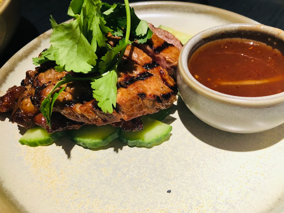 Crying Tiger, Khao Pla