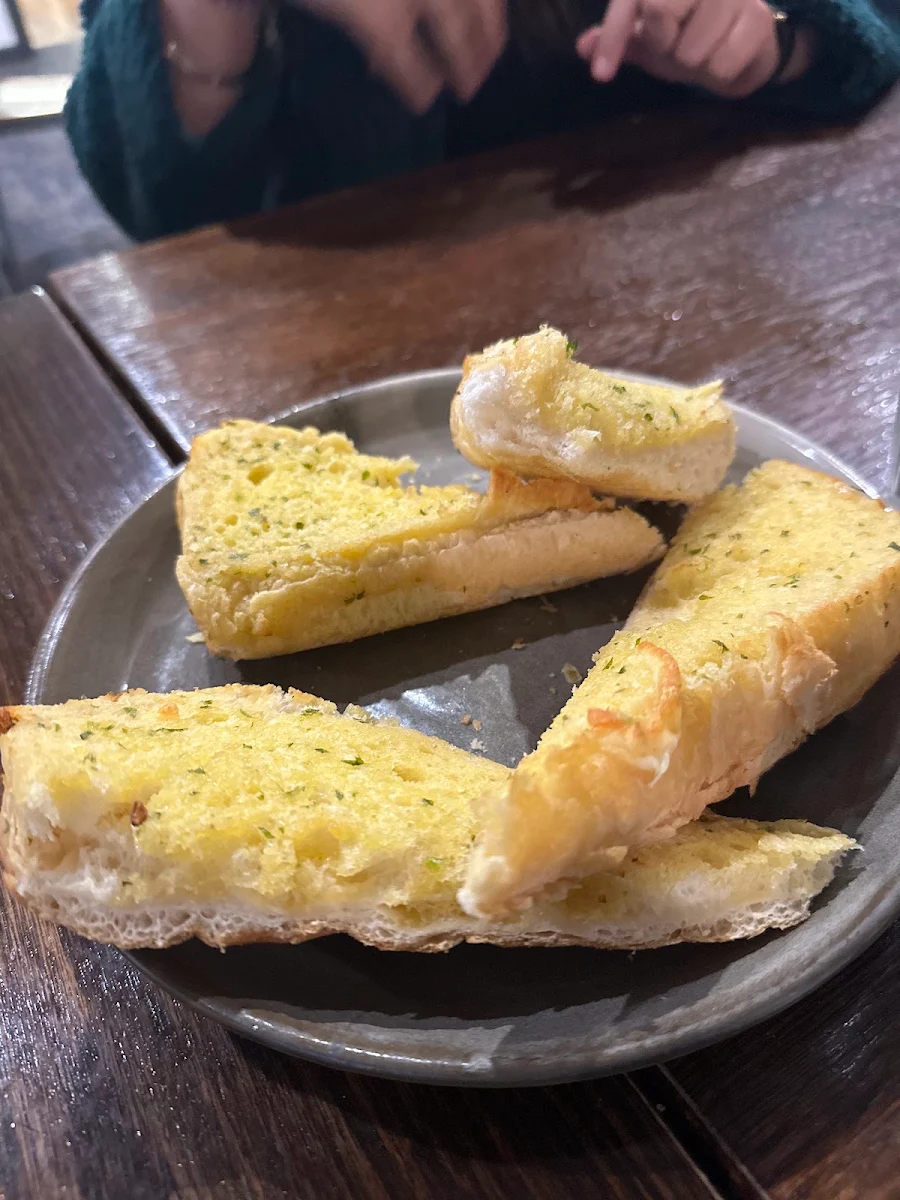 Garlic Bread, Fish Creek Hotel
