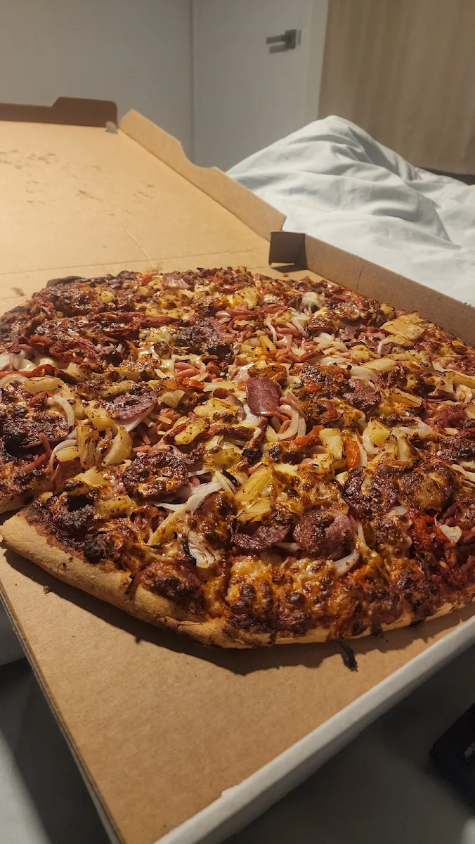 Meat Lovers Pizza lrg
