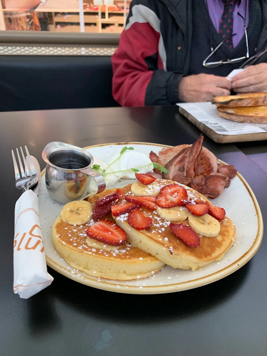 Canadian Breakfast, Cafe LeLunar Brookvale