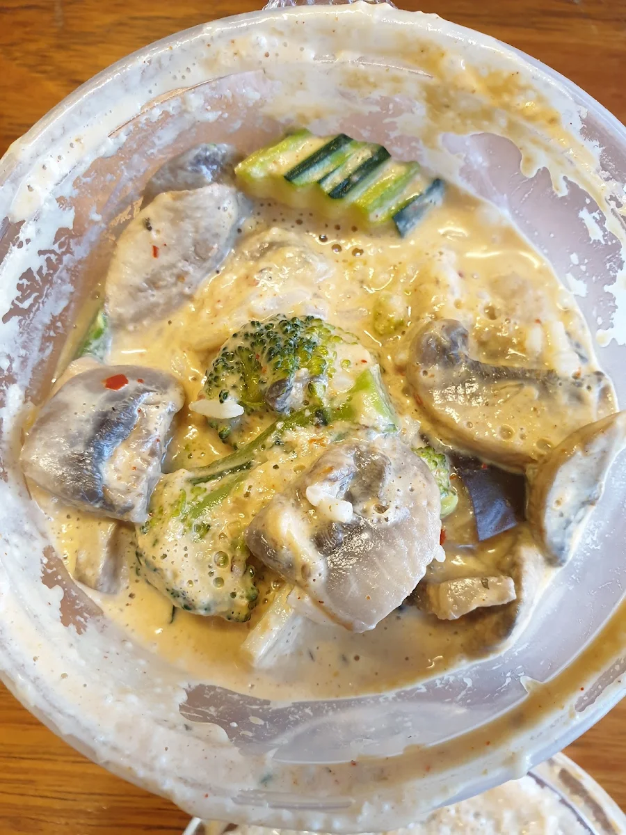 Highlights, Thai on the rocks