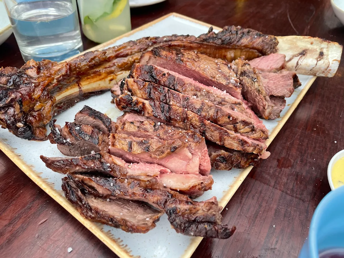 Tomahawk Steak, Manly Grill