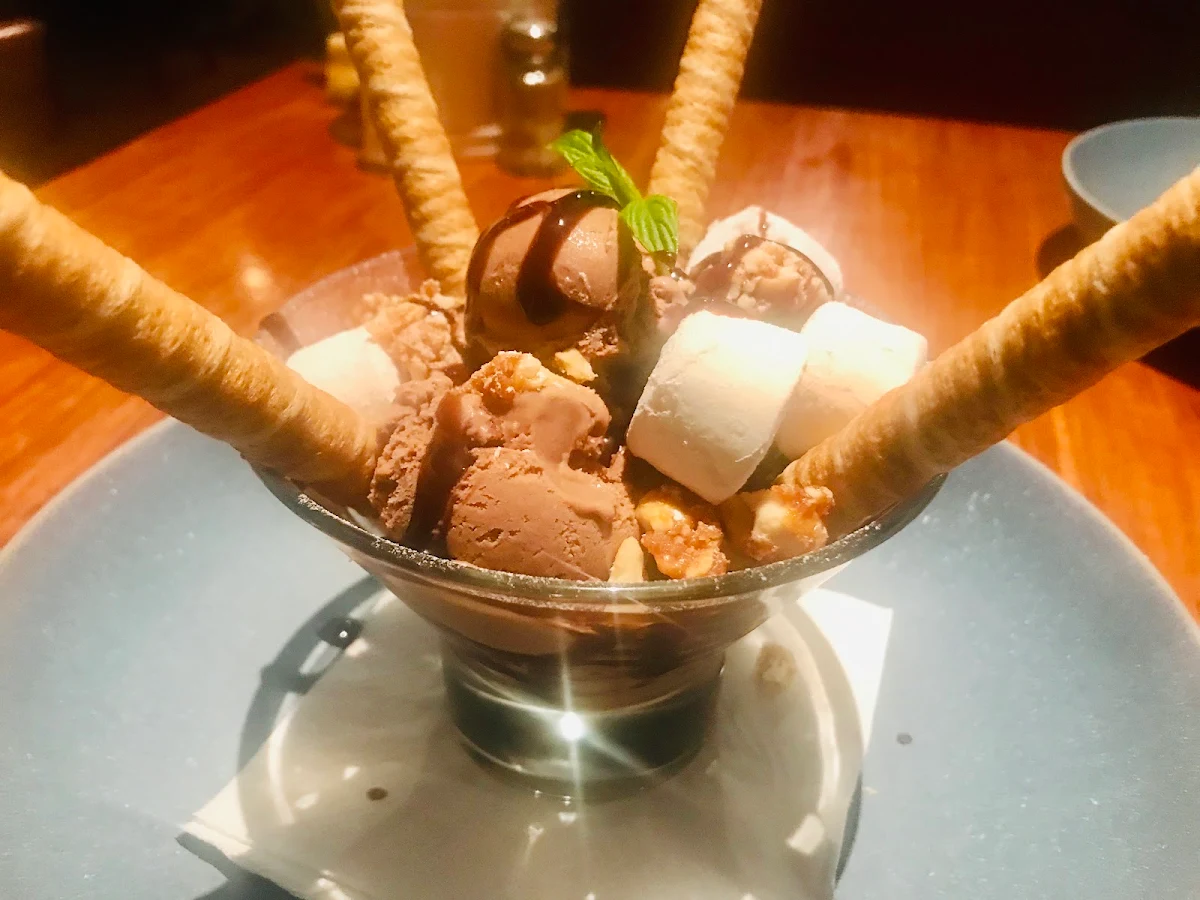 Highlights, Chatswood Hotel