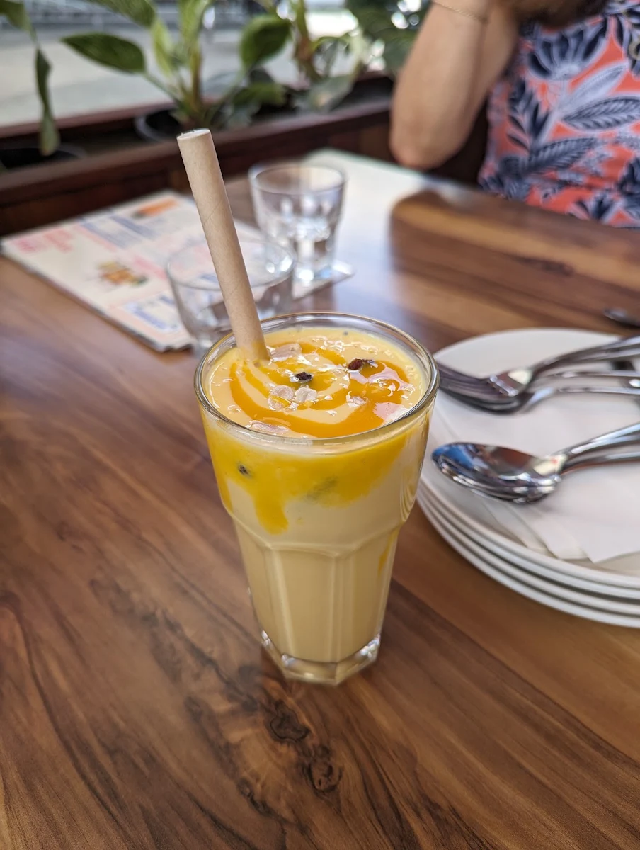 Mango Lassi, 8848 Momo House Mount Gravatt