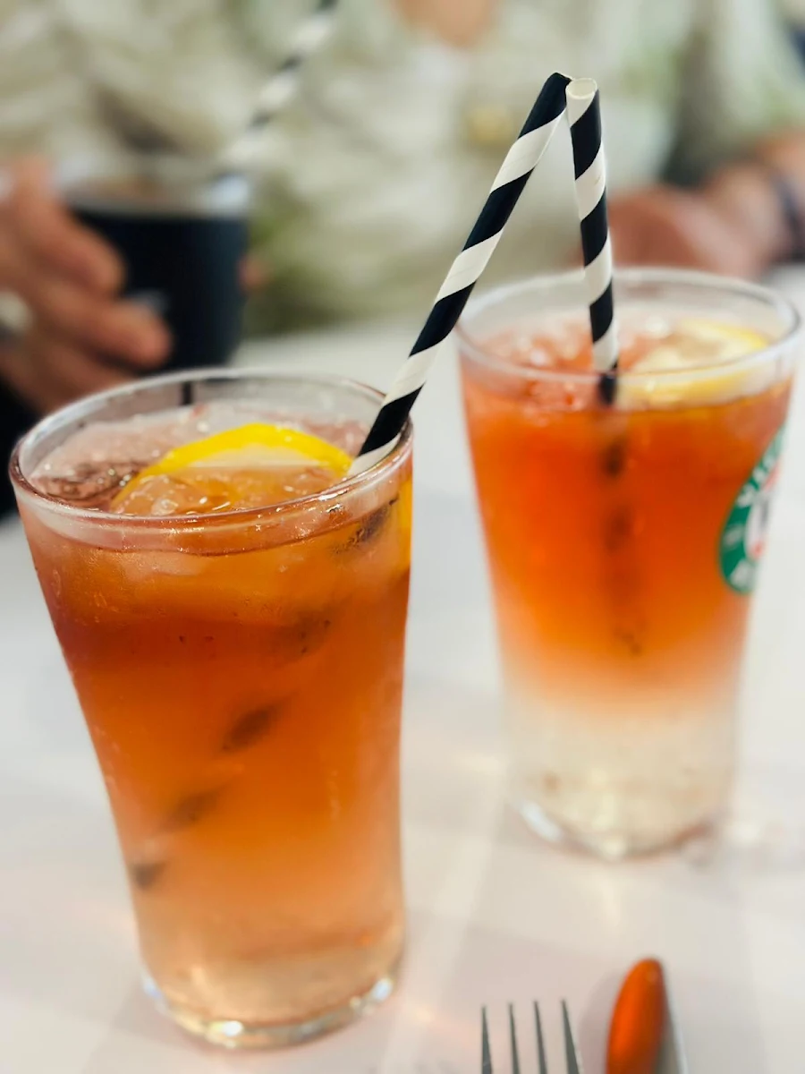 Lemonade, The Views Function Bar And Grill
