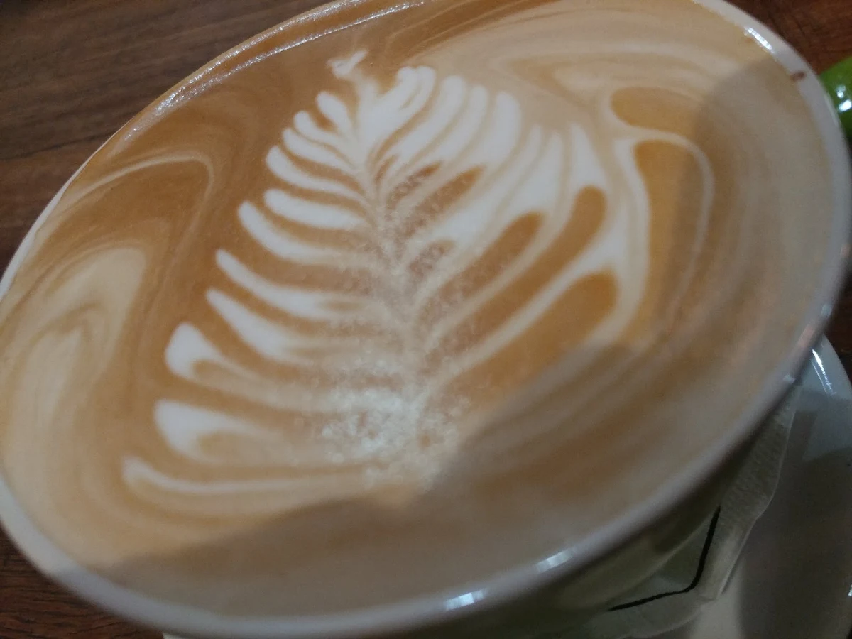 Highlights, Inland Cafe
