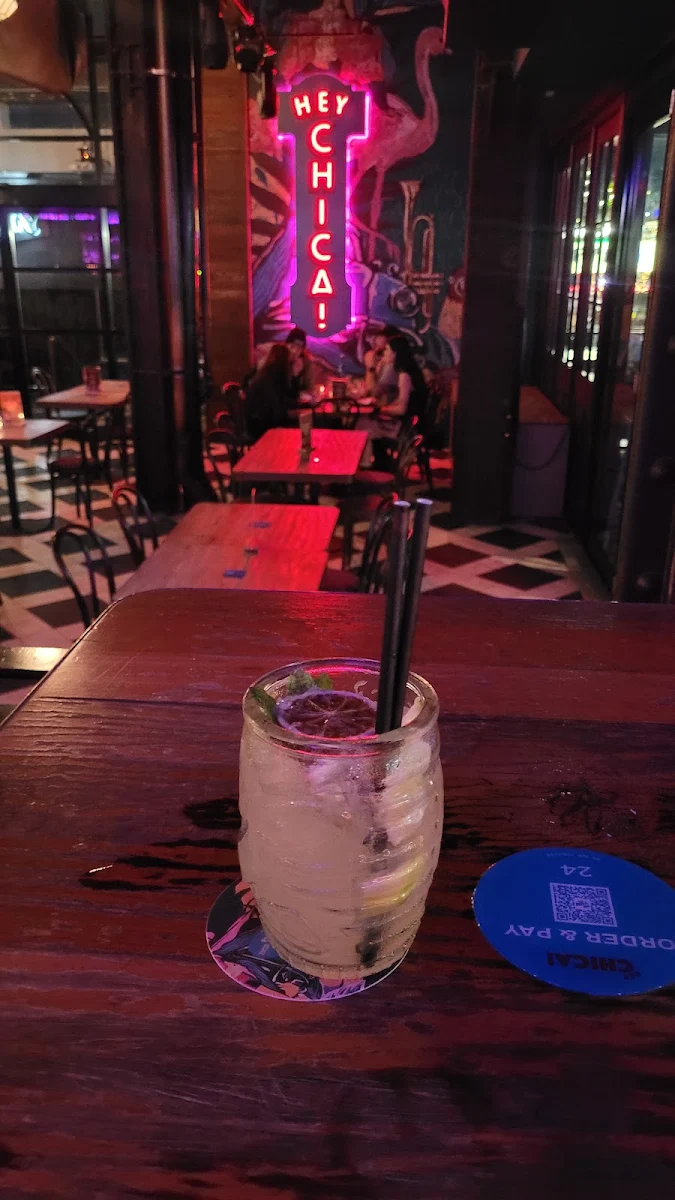 Caipirinha, Hey Chica!
