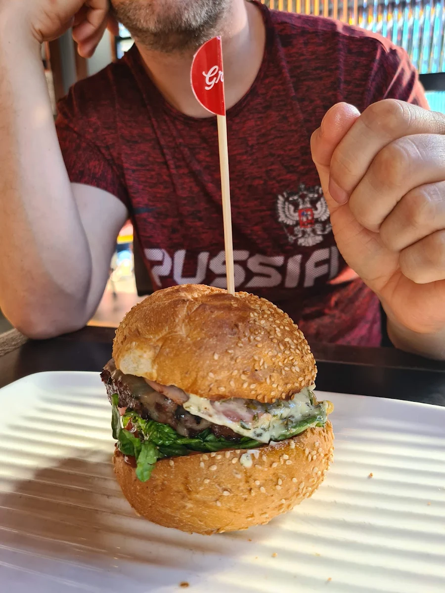 Hamburger Deluxe, Grill'd Burgers - Miranda