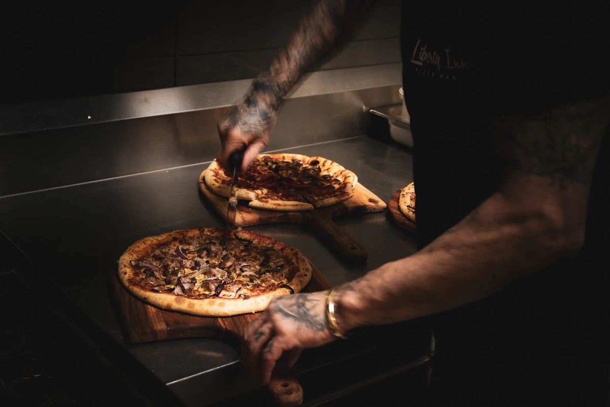 Highlights, Liberty Inn Pizza Bar