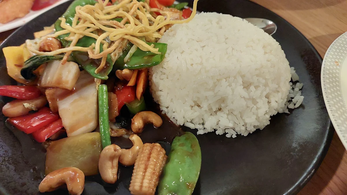 Thai Style Chicken Cashew Stir Fry