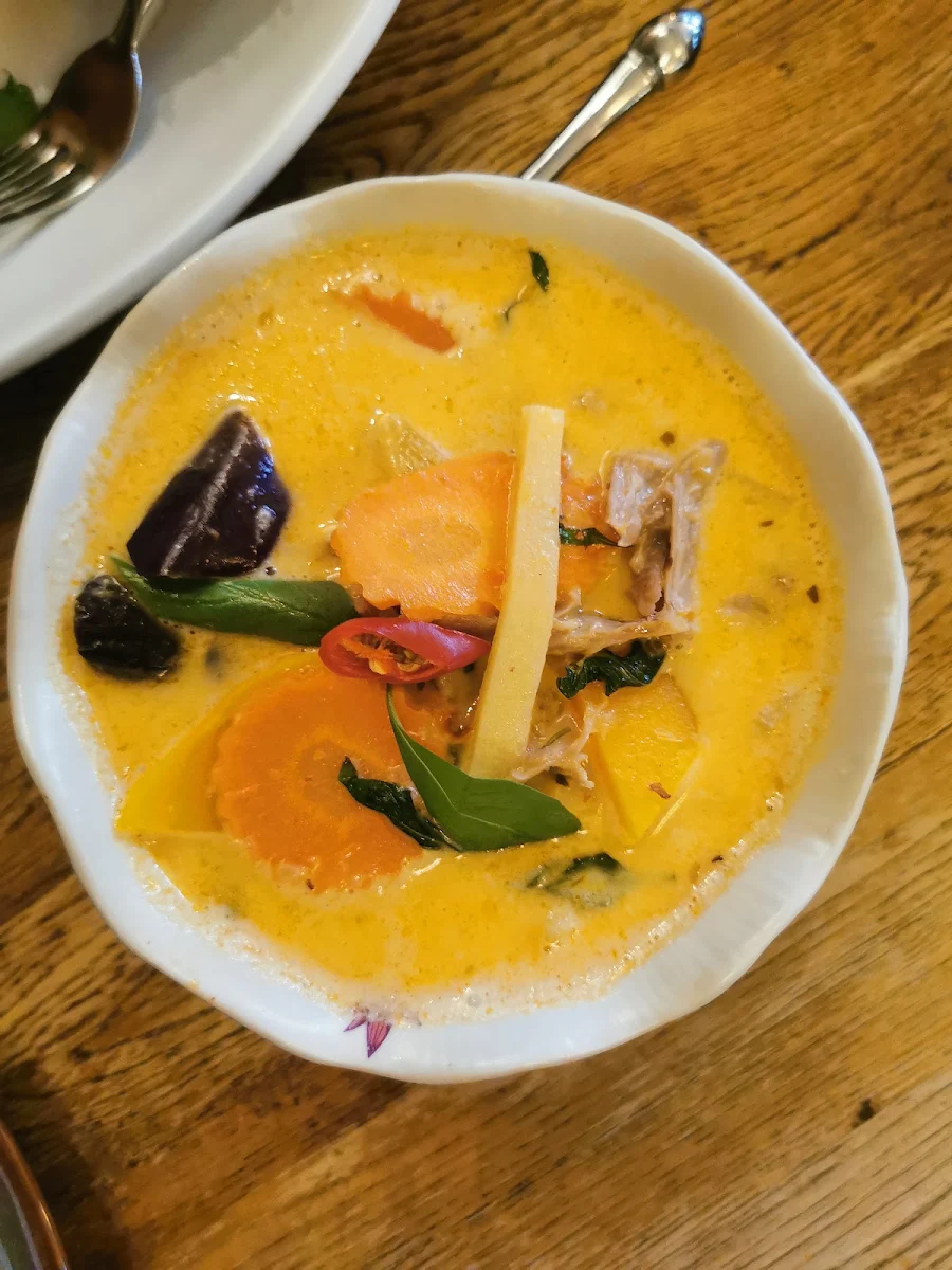 Duck Curry, Jinda Thai Restaurant
