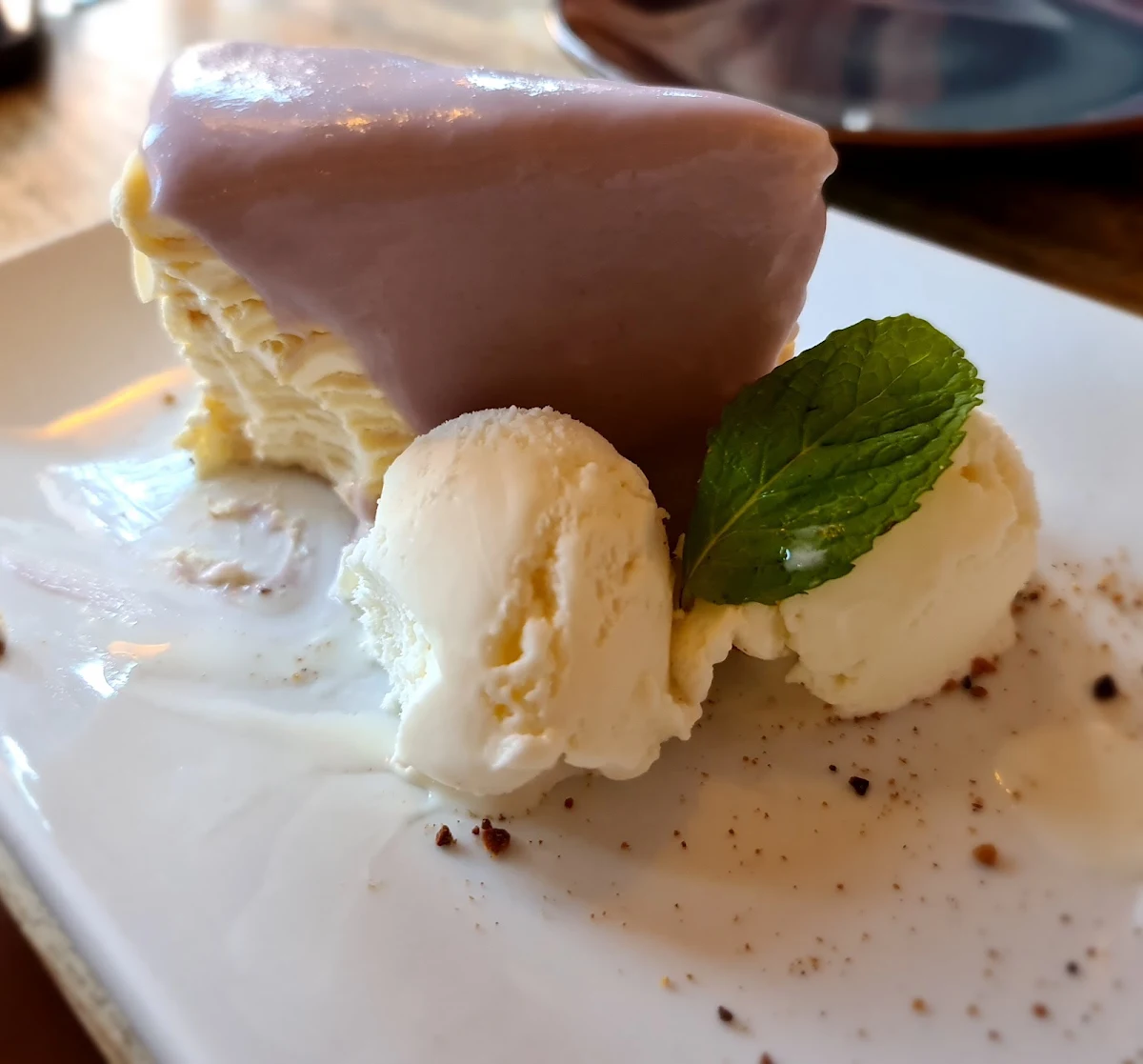 Layer Cake, Jinda Thai Restaurant