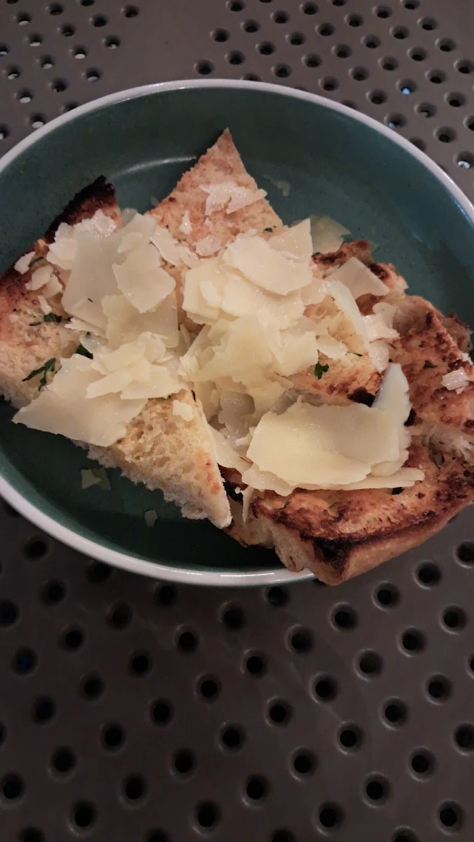 Garlic Bread, Fortune of War - Sydney's Oldest Pub