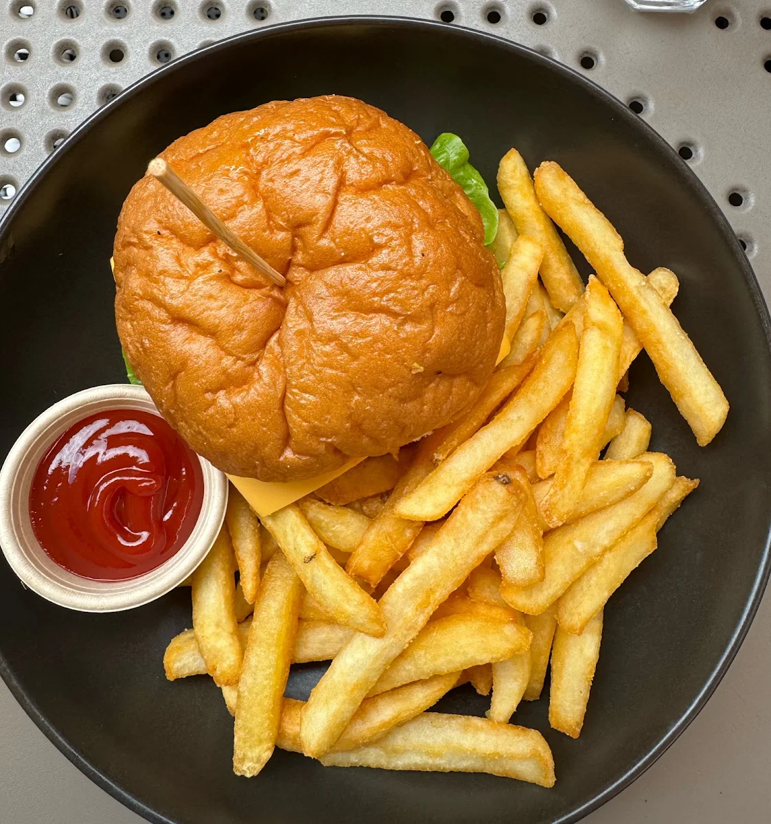 Vegetarian Burger, Fortune of War - Sydney's Oldest Pub