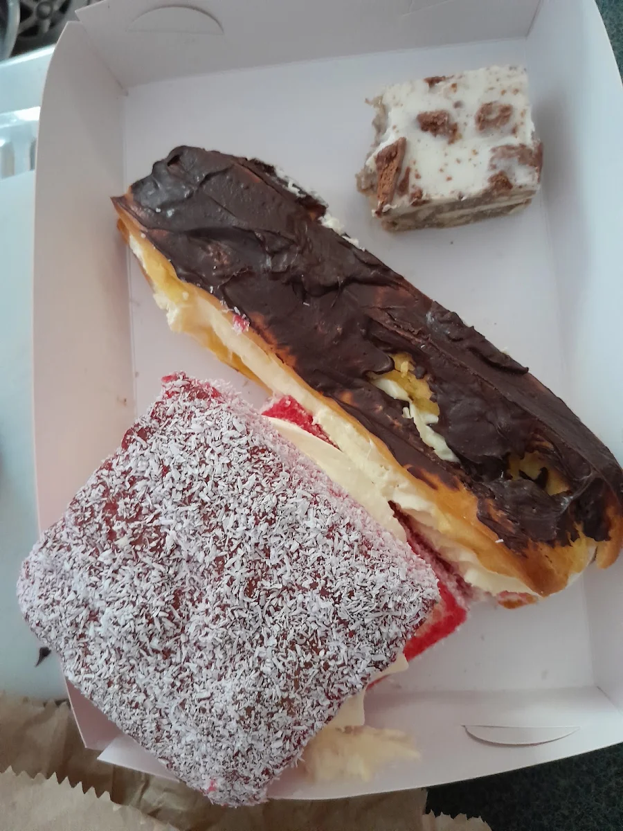 Leamington and Chocolate Eclair