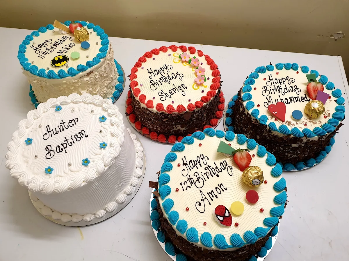 Highlights, Ollies Cake House