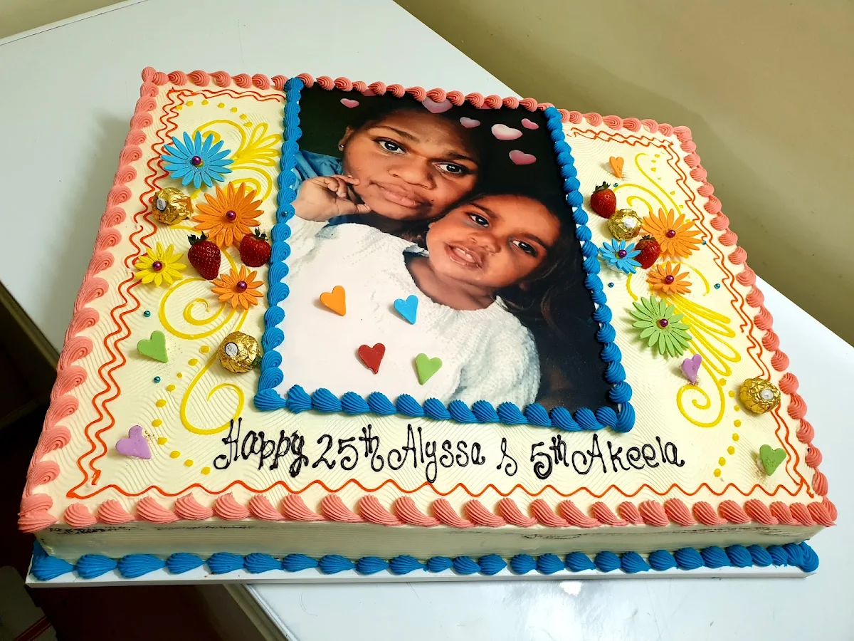 Highlights, Ollies Cake House
