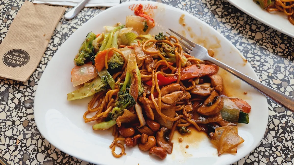Ginger & Cashew Chicken, Viet Hoa