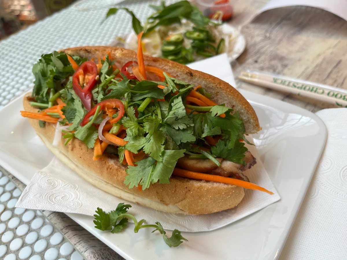 Highlights, Viet Hoa