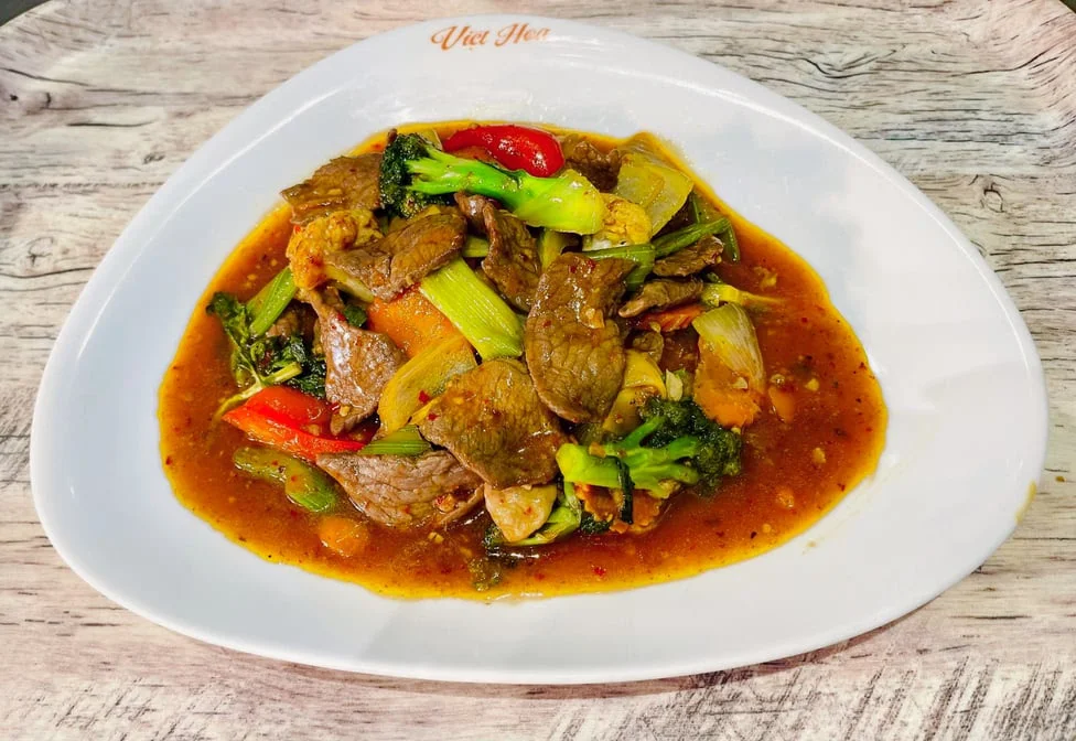 Highlights, Viet Hoa