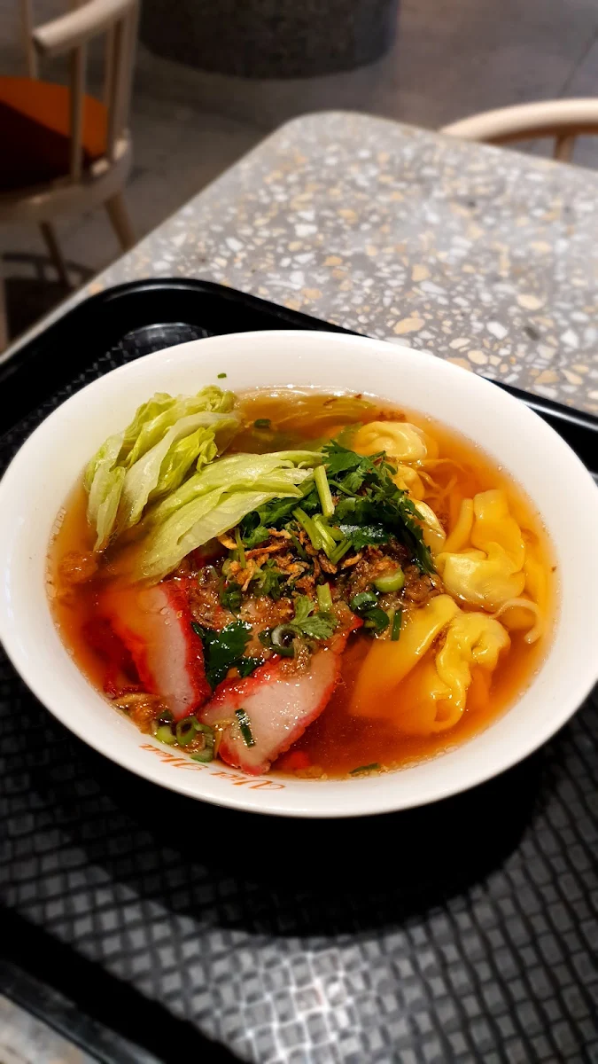 Highlights, Viet Hoa