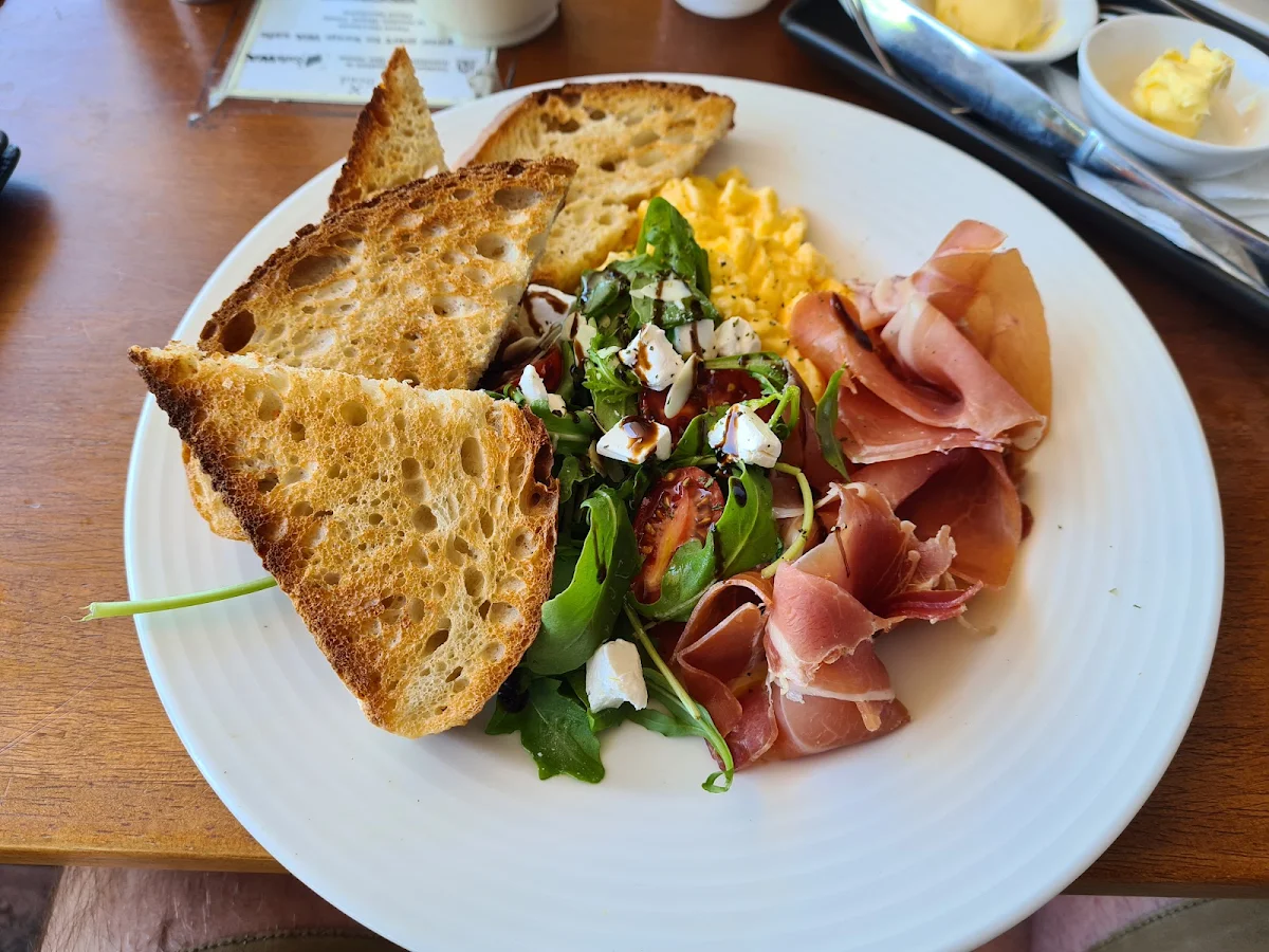 Highlights, FIEND MERCHANTS - artisanal coffee, breakfast, raw treats, brunch, smoothies, pastries