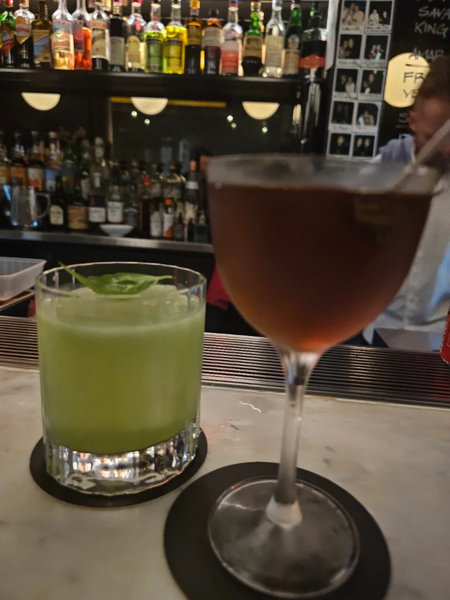 Highlights, Bar Brutus