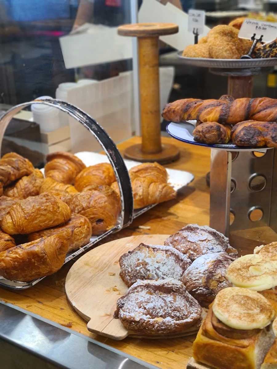 Highlights, Mrs Jones The Baker