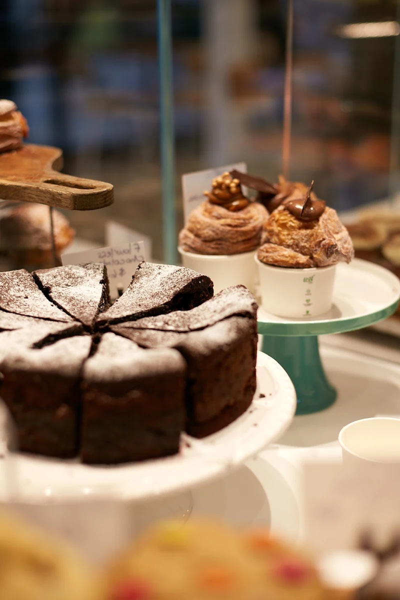 Highlights, Mrs Jones The Baker