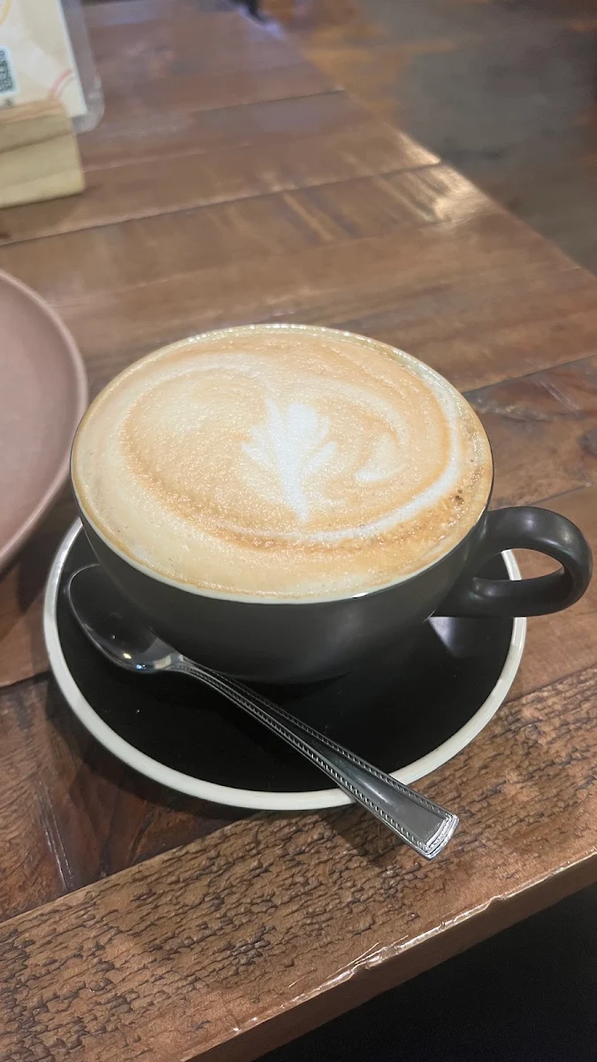 Cappuccino, Kent Town Burgers