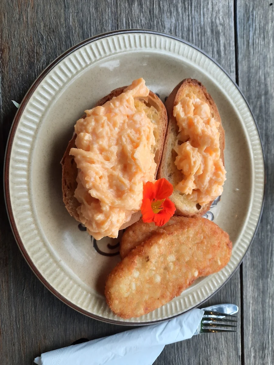 Scramble Eggs, Kent Town Burgers