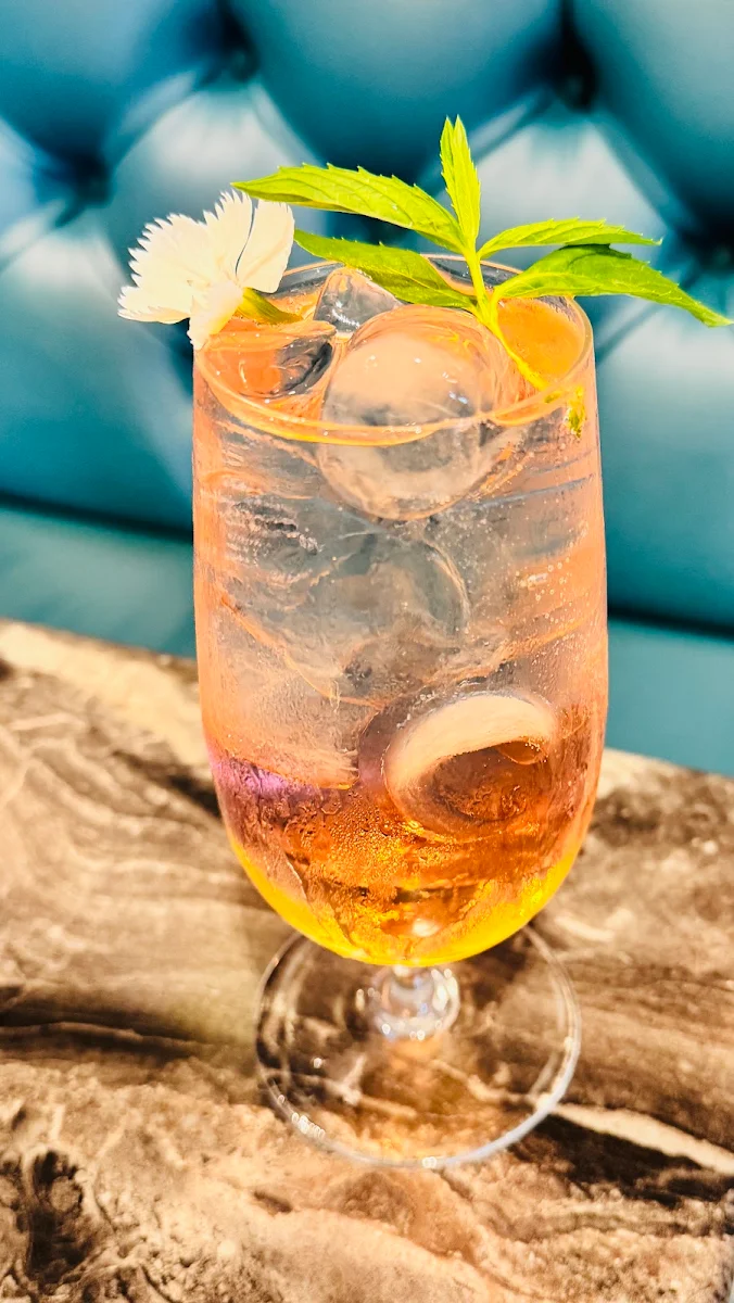 Lemon Lime & Bitters, Lazeez Lebanese Cuisine