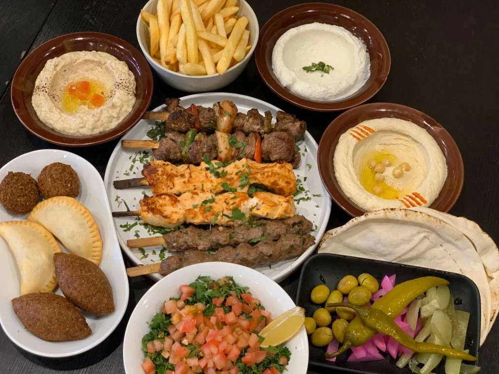 Mashawi Plate, Lazeez Lebanese Cuisine