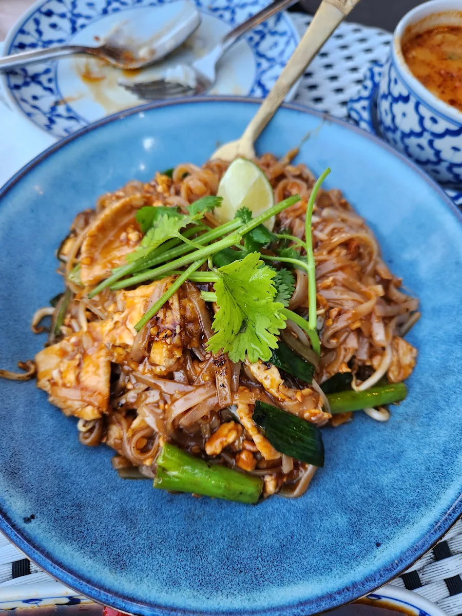 Highlights, Benjamas Thai