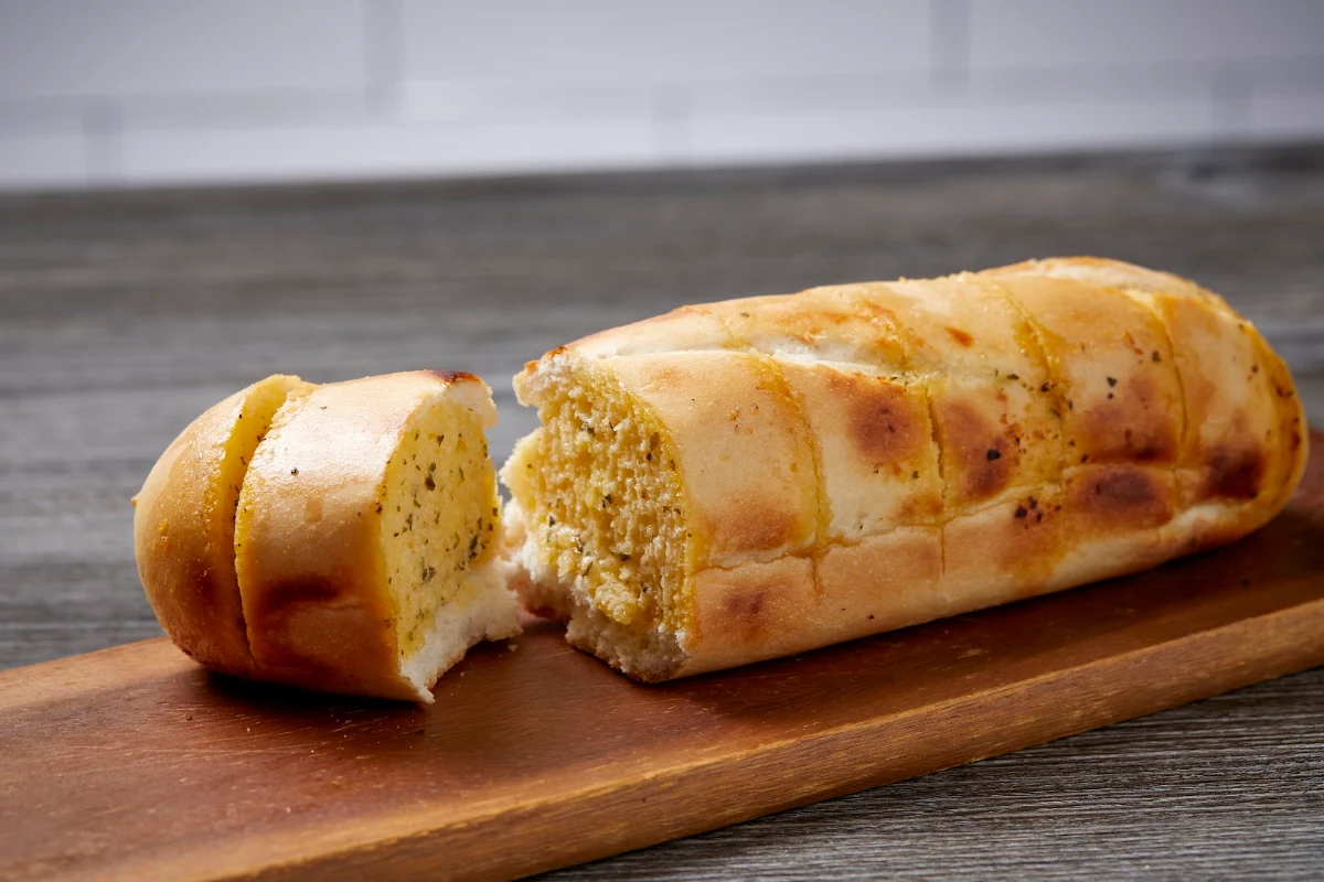 Garlic Bread Roll, Amalfi Pizza & Pasta Carina