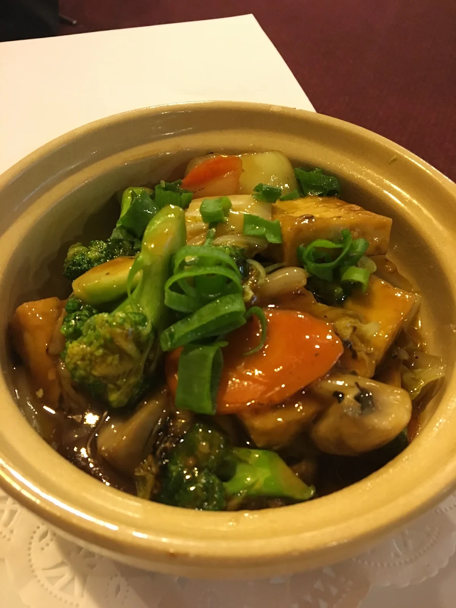 Highlights, Golden Dragon Chinese Restaurant
