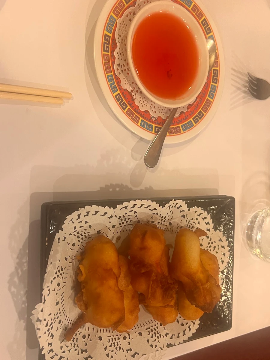 Highlights, Golden Dragon Chinese Restaurant