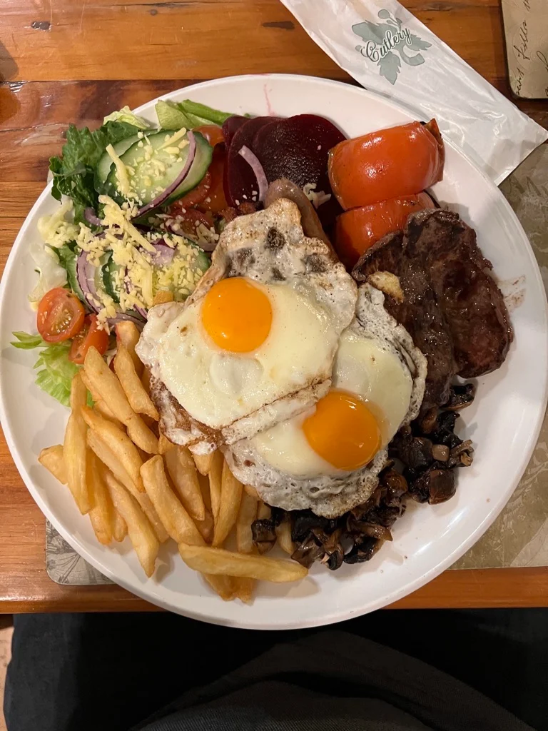 Highlights, Sandy Creek Pub