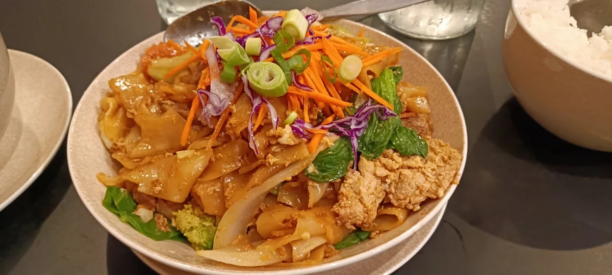 Highlights, Simply Thai Restaurant