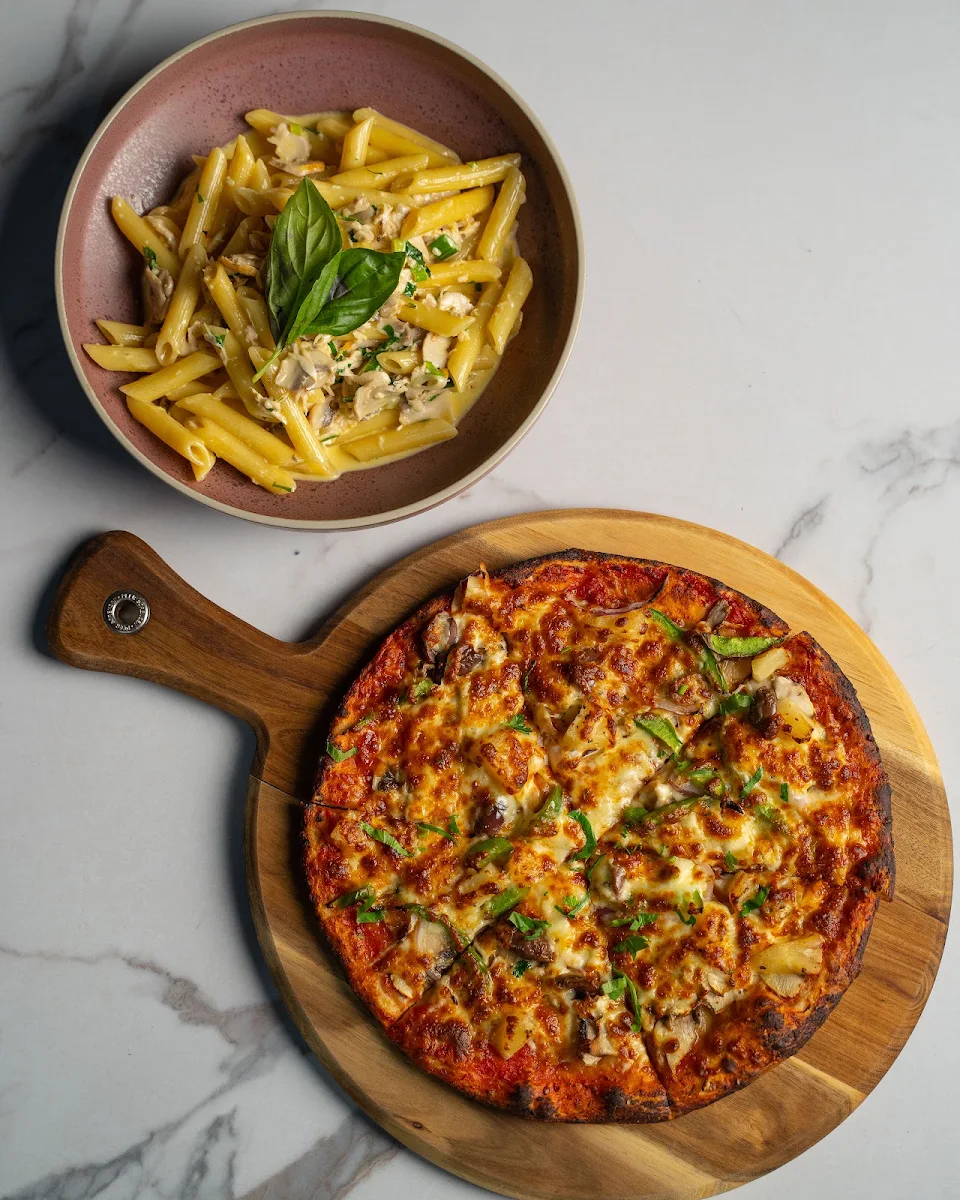 Highlights, Michaelangelo's Pizzeria