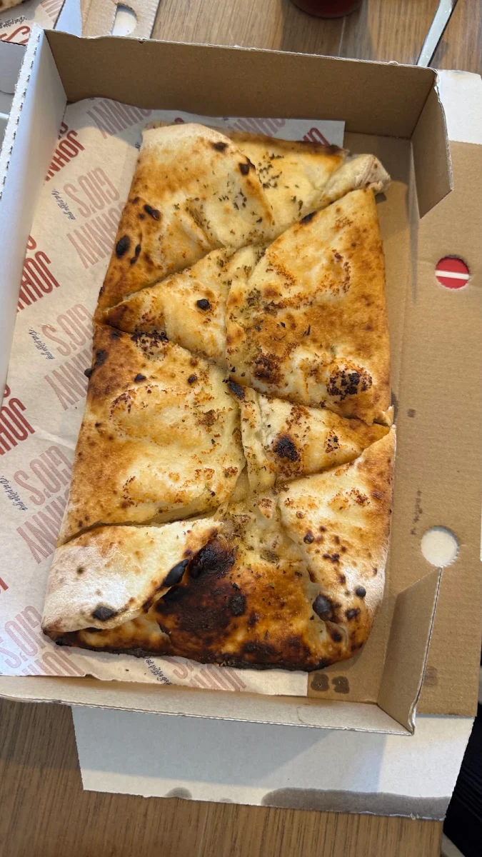 Highlights, Johnny Gio's Pizza Dee Why